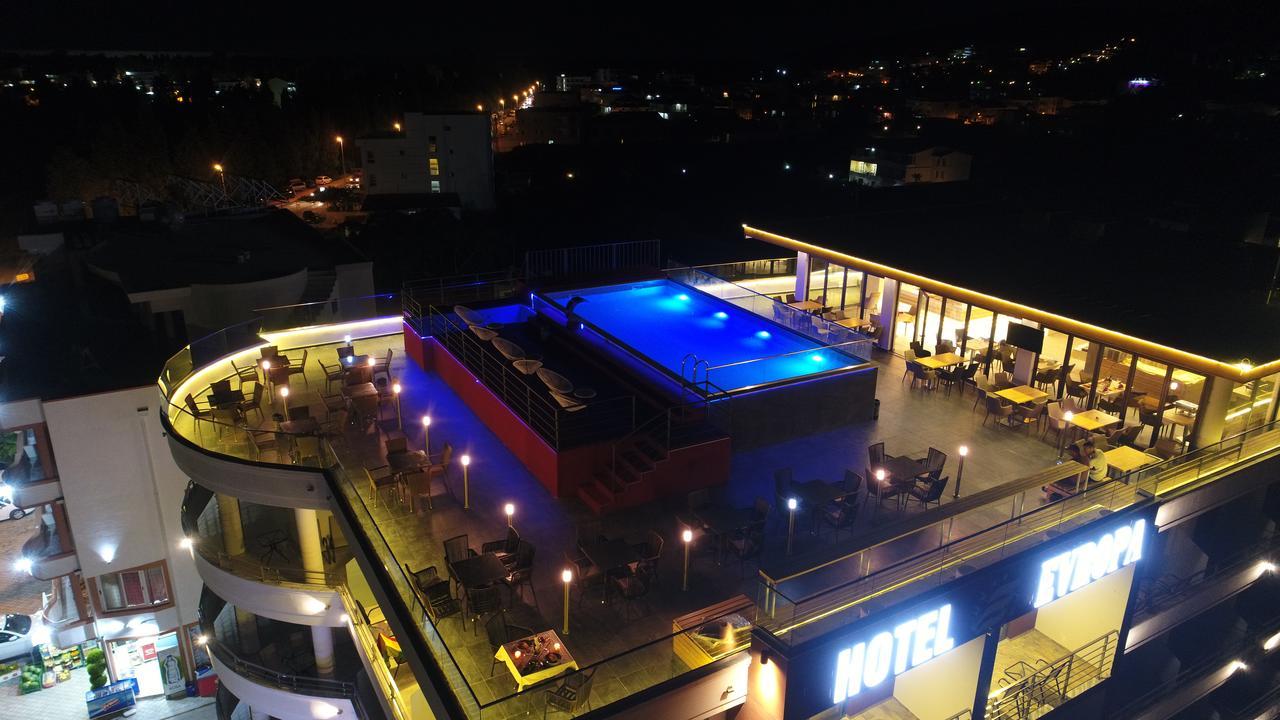Hotel Evropa 乌尔齐尼 外观 照片